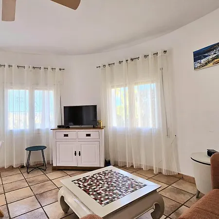 Coco With Panoramic Views And Private Pool Apartmán